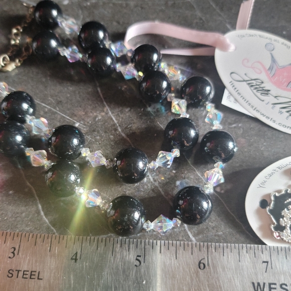 Betty Boop Jewelry Set - Picture 3 of 9